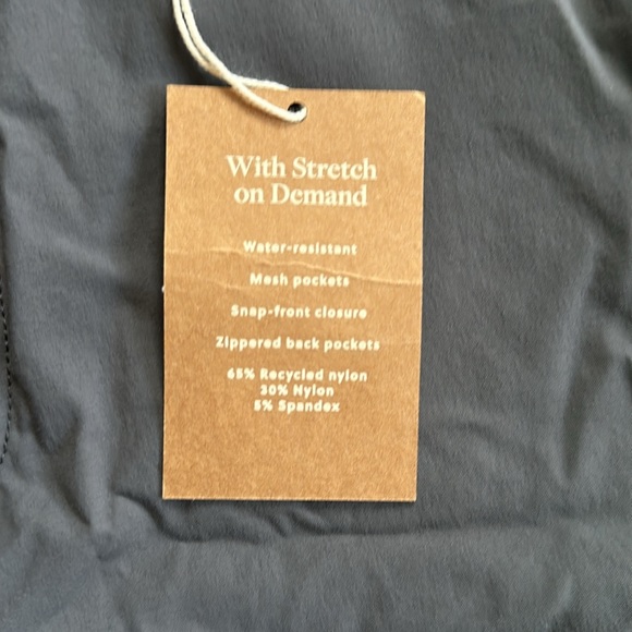 J.Crew tech short W 35 L 9 inch. Gray NWT. - Picture 4 of 4